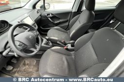 Peugeot 208 1.2 PureTech 2017 full