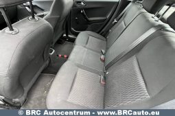 Peugeot 208 1.2 PureTech 2017 full
