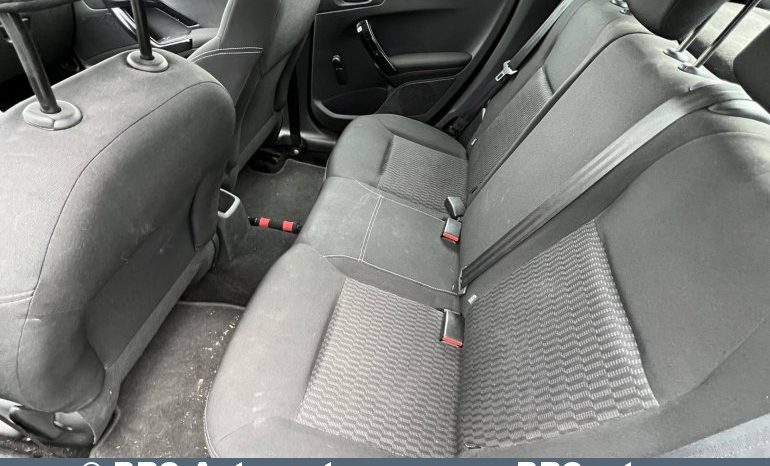 Peugeot 208 1.2 PureTech 2017 full
