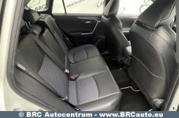 Toyota RAV 4 2.5 Hybrid Style e-CVT Automatas 2019 full