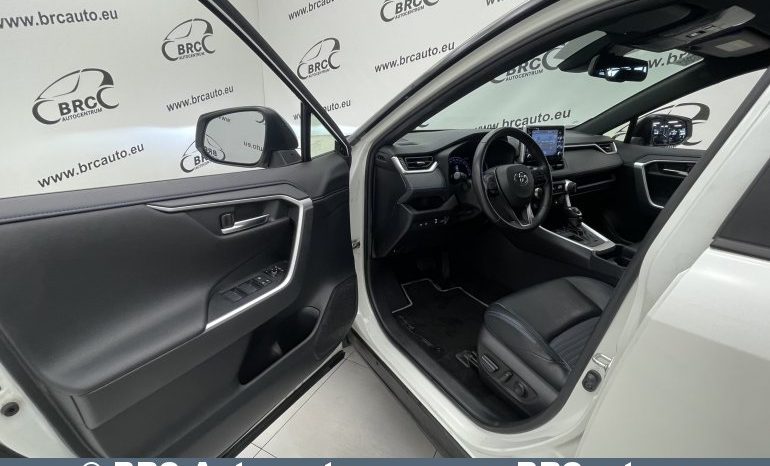 Toyota RAV 4 2.5 Hybrid Style e-CVT Automatas 2019 full