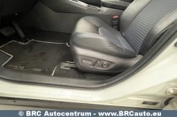 Toyota RAV 4 2.5 Hybrid Style e-CVT Automatas 2019 full