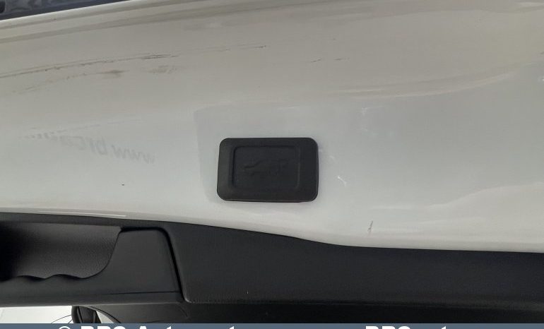 Toyota RAV 4 2.5 Hybrid Style e-CVT Automatas 2019 full