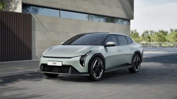Elektromobilis Kia EV4 (Gamintojo nuotr.)