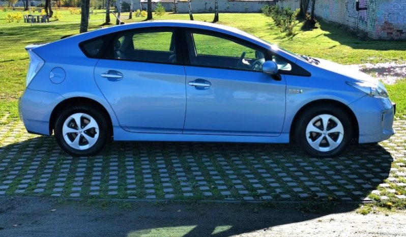 Toyota Prius 2013 full