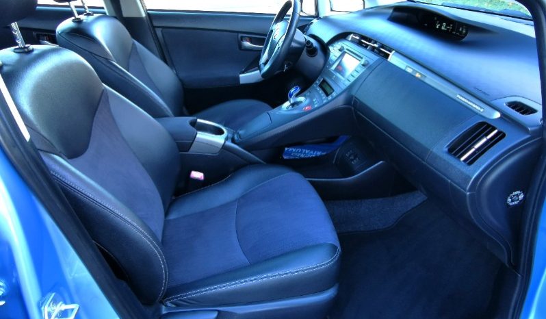 Toyota Prius 2013 full