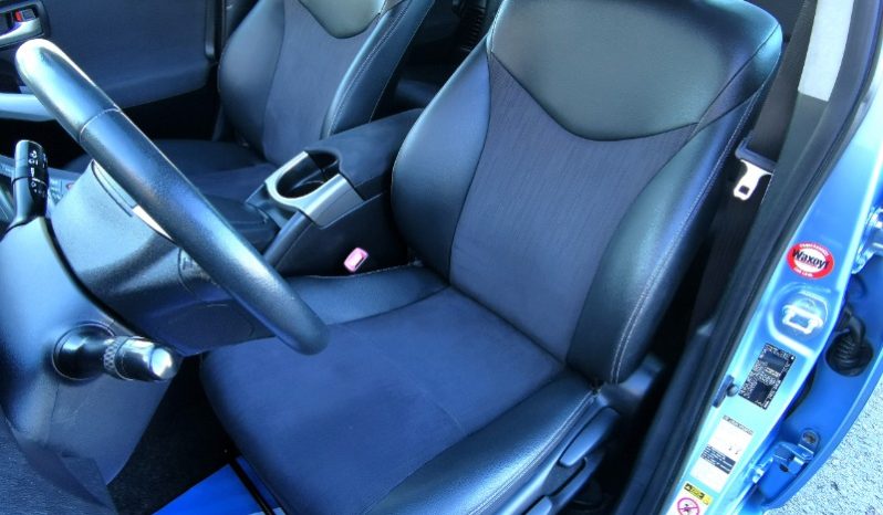 Toyota Prius 2013 full