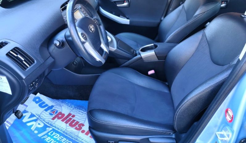 Toyota Prius 2013 full