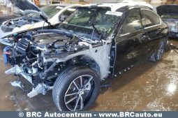 BMW 330 i xDrive Automatas 2020 full