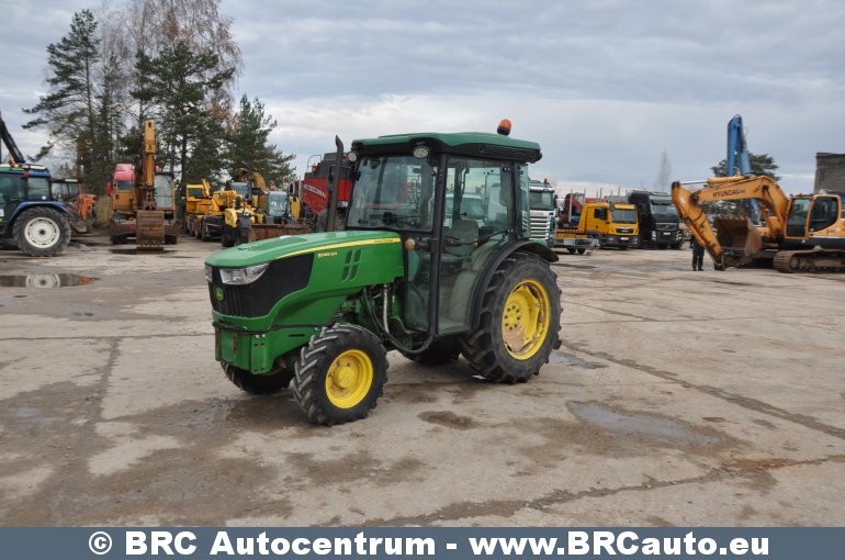 John Deere 5085  2016