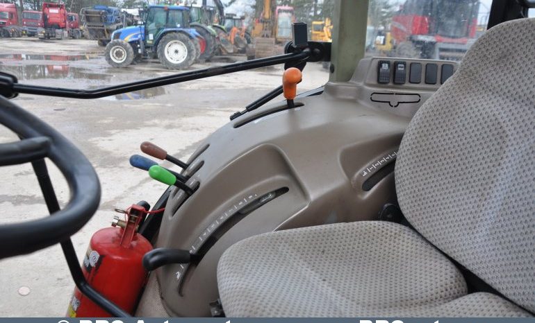 John Deere 5085  2016 full