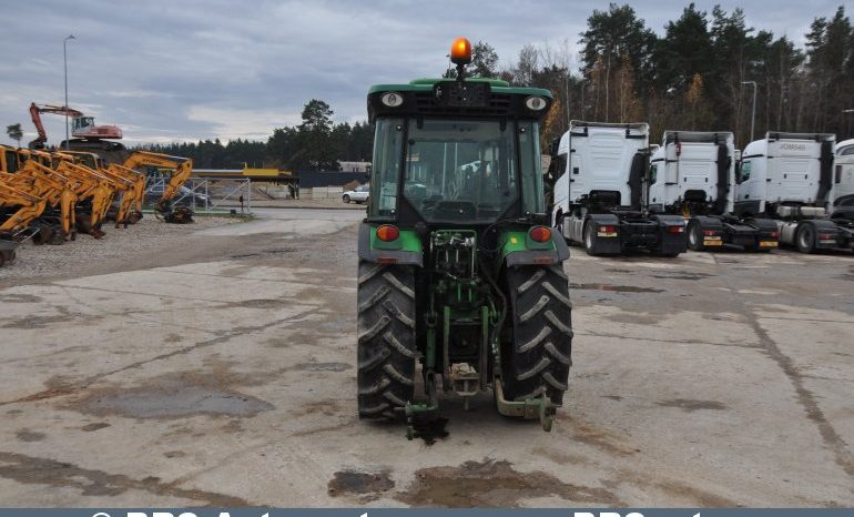 John Deere 5085  2016 full