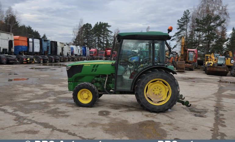 John Deere 5085  2016 full