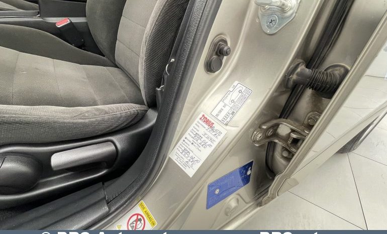 Honda Civic 1.8i Sedan 2006 full