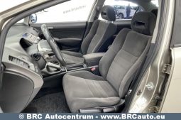 Honda Civic 1.8i Sedan 2006 full