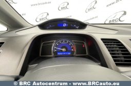 Honda Civic 1.8i Sedan 2006 full