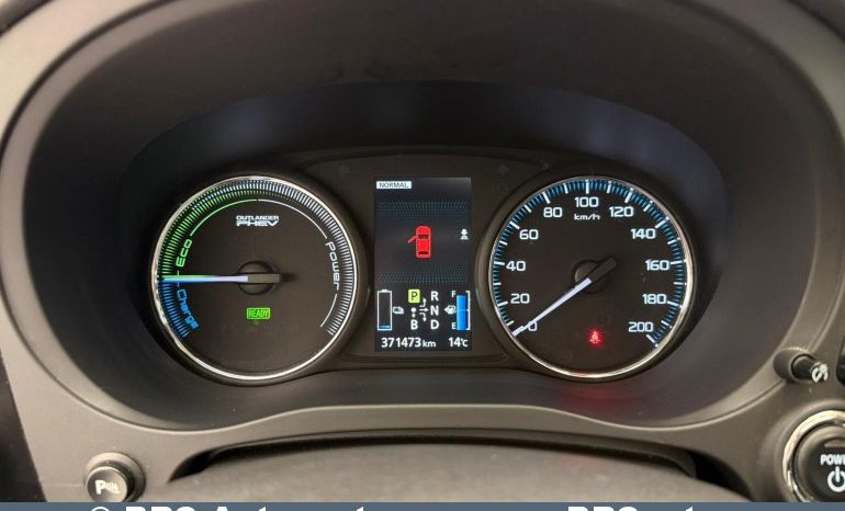 Mitsubishi Outlander 2.0 PHEV Instyle 4WD Plug-in Automatas 2014 full