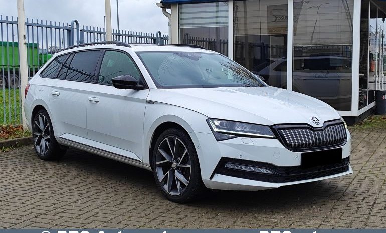 Skoda Superb iV 1.4 TSI Plug-In Hybrid Sportline DSG Automatas 2020 full