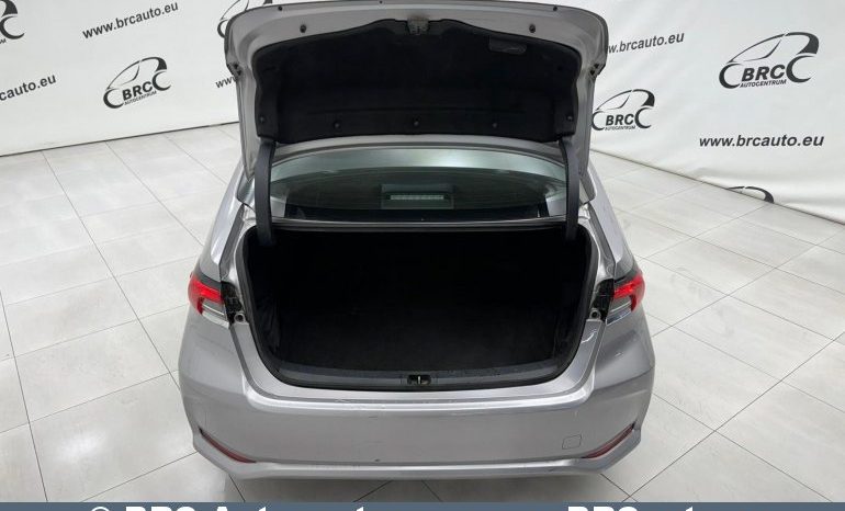 Toyota Corolla 1.6 Automatas 2020 full