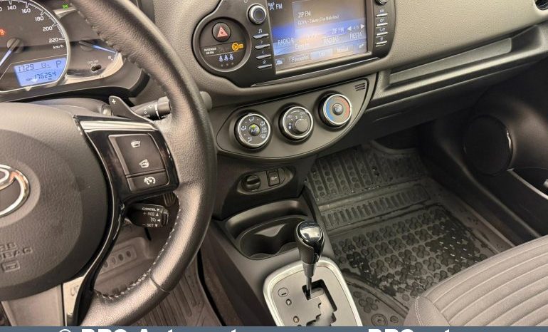 Toyota Yaris 1.5 VVT-i Automatas 2020 full