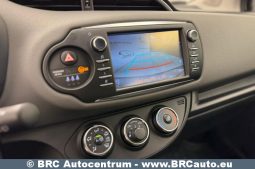 Toyota Yaris 1.5 VVT-i Automatas 2020 full