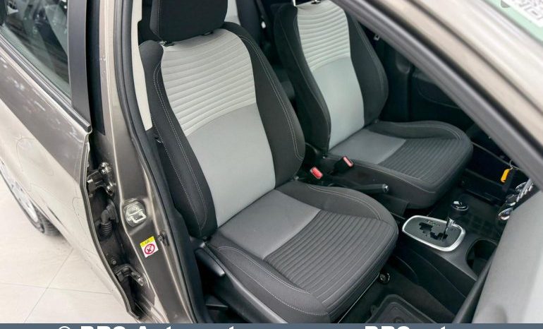 Toyota Yaris 1.5 VVT-i Automatas 2020 full