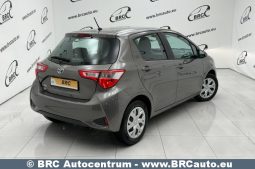 Toyota Yaris 1.5 VVT-i Automatas 2020 full