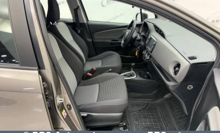 Toyota Yaris 1.5 VVT-i Automatas 2020 full