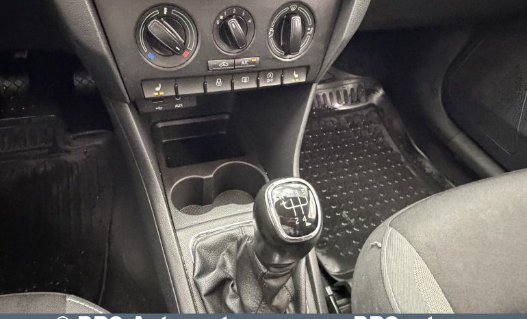 Skoda Rapid 1.2 TSI 2017 full