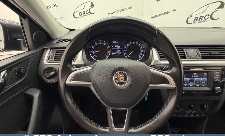 Skoda Rapid 1.2 TSI 2017 full