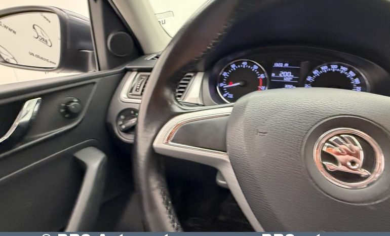 Skoda Rapid 1.2 TSI 2017 full