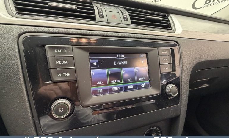 Skoda Rapid 1.2 TSI 2017 full