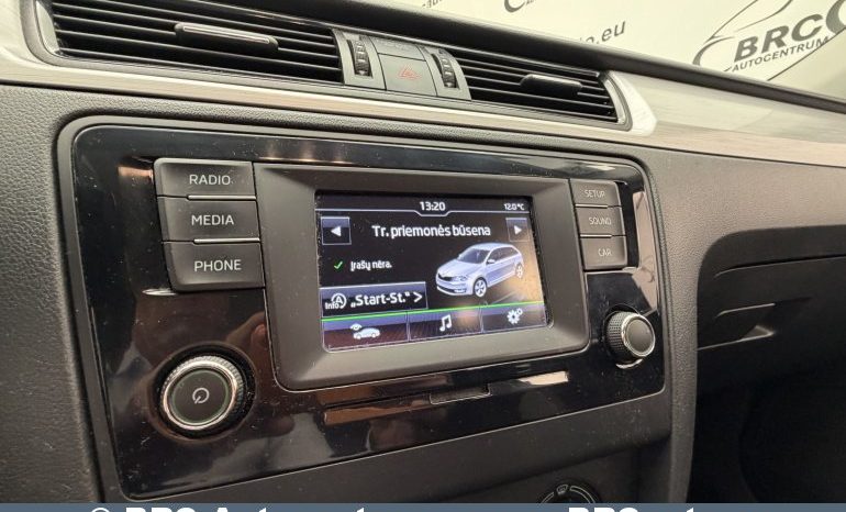 Skoda Rapid 1.2 TSI 2017 full