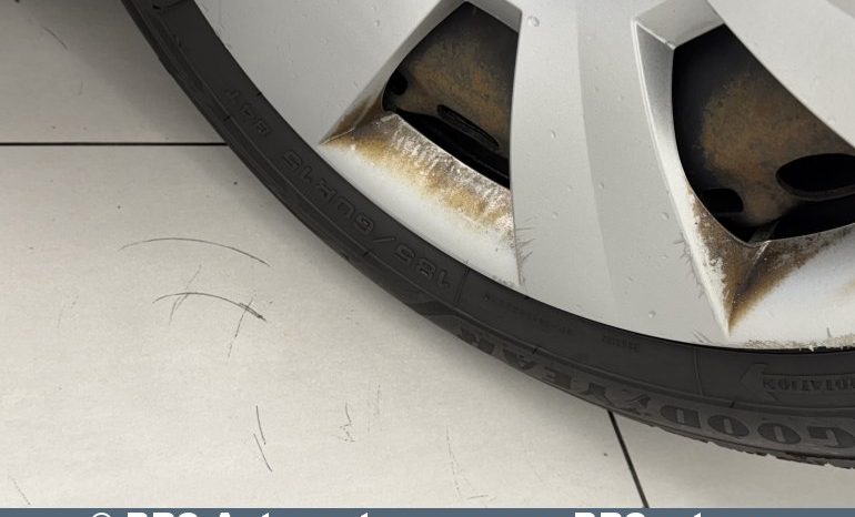 Skoda Rapid 1.2 TSI 2017 full