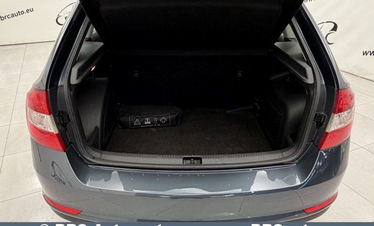 Skoda Rapid 1.2 TSI 2017 full