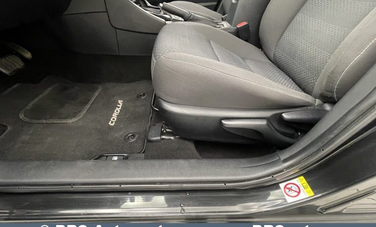 Toyota Corolla 1.6 Valvematic Active Automatas 2018 full