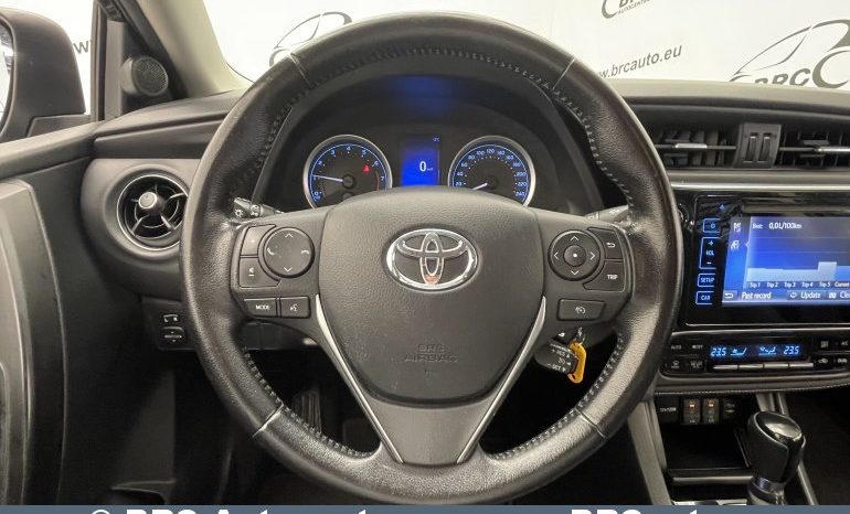 Toyota Corolla 1.6 Valvematic Active Automatas 2018 full