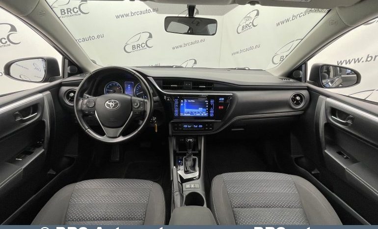 Toyota Corolla 1.6 Valvematic Active Automatas 2018 full