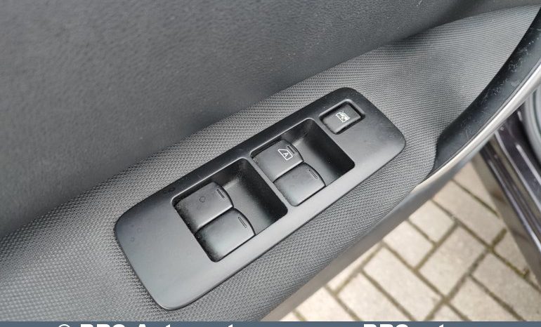 Nissan Qashqai 1.6 2011 full