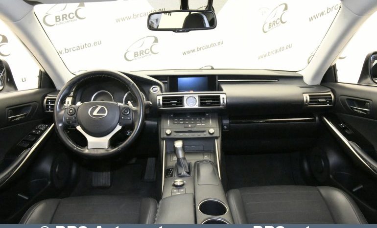 Lexus IS 300H Hybrid Automatas 2016 full