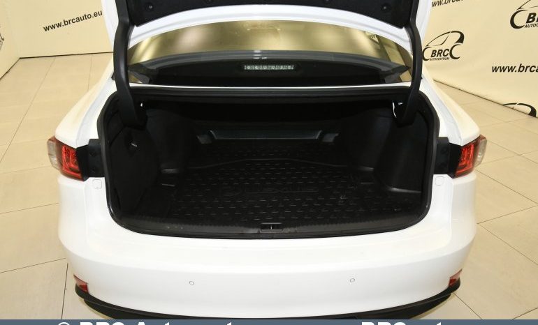 Lexus IS 300H Hybrid Automatas 2016 full