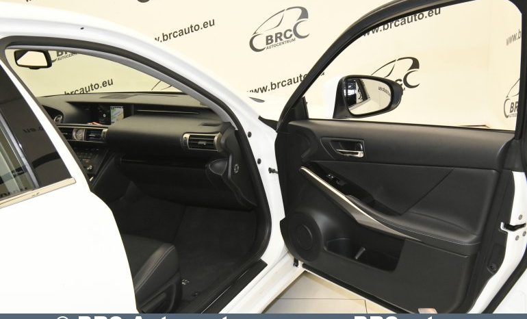 Lexus IS 300H Hybrid Automatas 2016 full