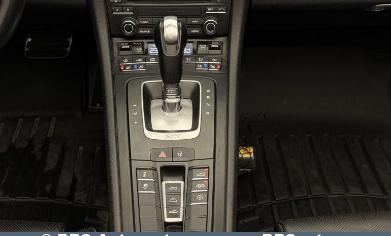 Porsche 911 Carrera 4 GTS Cabrio 2018 full