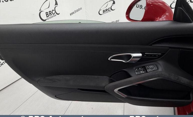 Porsche 911 Carrera 4 GTS Cabrio 2018 full