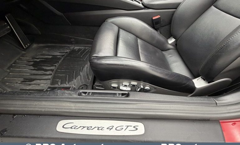 Porsche 911 Carrera 4 GTS Cabrio 2018 full