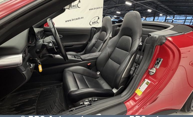 Porsche 911 Carrera 4 GTS Cabrio 2018 full