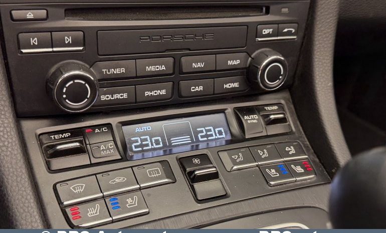 Porsche 911 Carrera 4 GTS Cabrio 2018 full