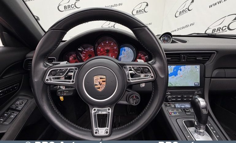 Porsche 911 Carrera 4 GTS Cabrio 2018 full