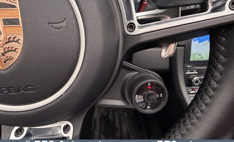 Porsche 911 Carrera 4 GTS Cabrio 2018 full