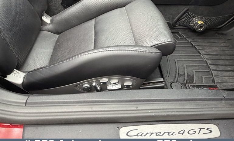 Porsche 911 Carrera 4 GTS Cabrio 2018 full